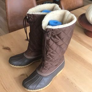 LL Bean boots! Made in USA! Size 8.